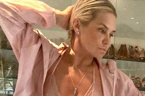 Məşhur bacıların anasından gözlənilməz qərar - FOTO