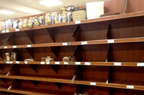 Bakı sakinləri təşvişdə: marketlərdə çörək qıtlığı yarandı (FOTOLAR)