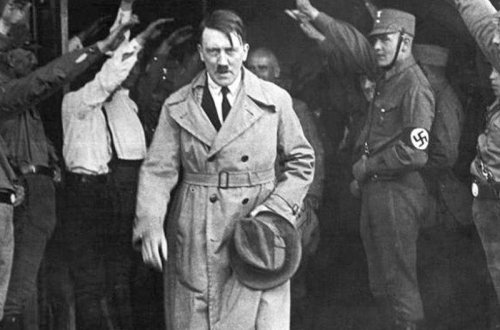 Hitler həyat yoldaşı ilə heç vaxt cinsi münasibətdə olmayıb