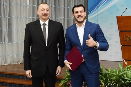 Prezident və xanımından Zabit Səmədova jest - FOTO