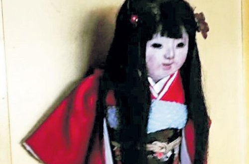 Yapon məbədində saxlanılan 100 yaşlı gəlinciyin saçları uzanır - FOTO