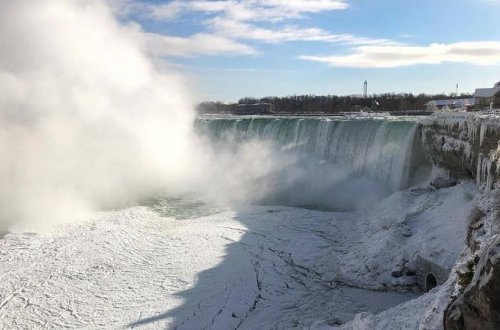 Niaqara şəlaləsi dondu - HEYRƏTAMİZ GÖRÜNTÜLƏR