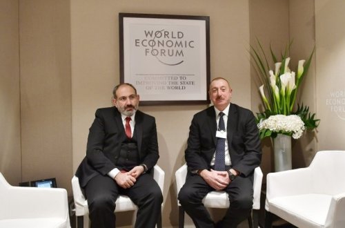 İlham Əliyevlə Paşinyanın görüşünün - Videosu