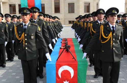 Boyu 165 sm-dən yuxarı olan gənclərin nəzərinə