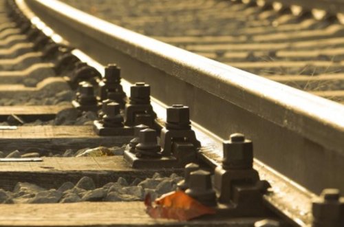 Qazaxda dəmiryolunda relsləri kəsib oğurladılar