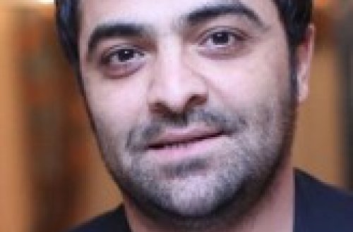 Fərda üçüncü oğlunun üzünü göstərdi - Foto