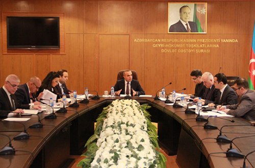 Şuranın dövlət orqanları tərəfindən verilən qrantların razılaşdırılması üzrə Komissiyasının iclası keçirilib