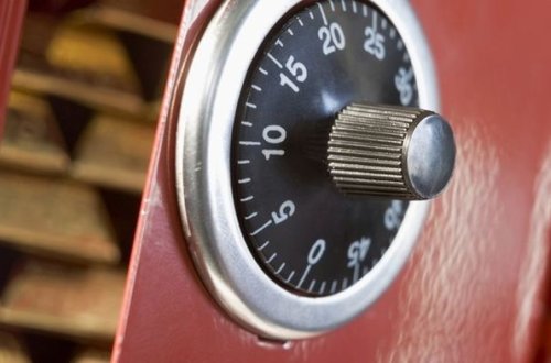 Pulu götürən kimi yazıb qoydum ki, borcum var - MƏHKƏMƏ