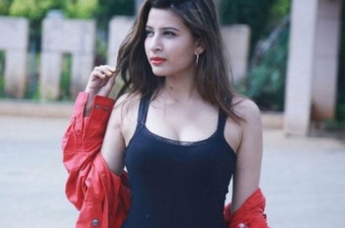 Fotosessiyaya gedən modelin cəsədi tapıldı - Təfərrüat - FOTO