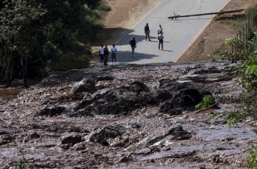 Bəndin uçması nəticəsində ölənlərin sayı 58 nəfərə çatdı