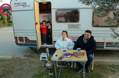 Azərbaycanlı ailə evini də özü ilə birgə gəzdirir - VİDEO