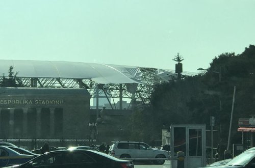 Tofiq Bəhramov adına Respublika Stadionunun damı uçub