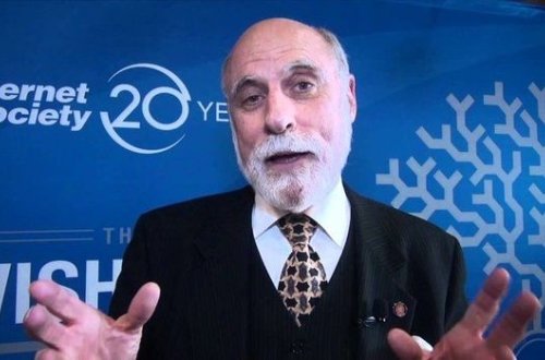 İnternetin yaradıcısı şəbəkə üçün ən böyük təhlükəni açıqladı
