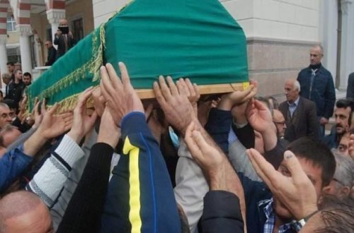 Əməkdar artistin bacısı vəfat etdi - FOTO