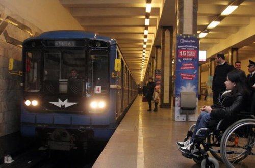 Bakı metrosunda UNİKAL ADDIM: bundan sonra... - FOTO
