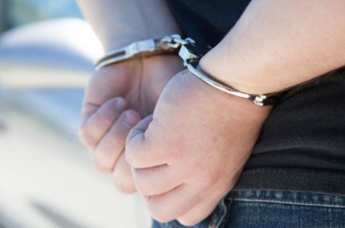 Almatıda seyf oğurlayan azərbaycanlı tutuldu