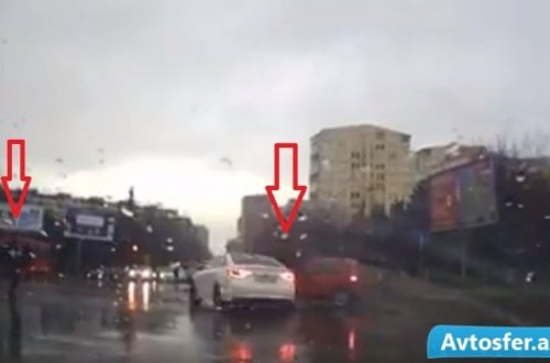 Yol polisi sürücüyə 