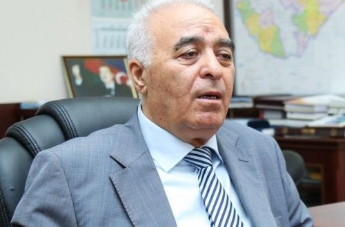 Deputat: Vəzifəli şəxslərlə bağlı parlamentə şikayətlər daxil olub