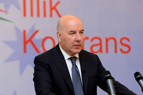 Elman Rüstəmovdan dollar AÇIQLAMASI