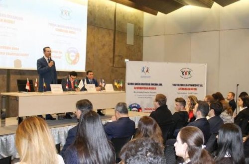 Bakıda Gənclərin Beynəlxalq Karyera Forumu keçirilir