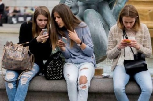 “Facebook” istifadəçilərinə ŞAD XƏBƏR: bu şəxslərə hər ay PUL ÖDƏNİLƏCƏK