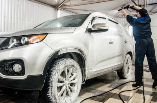 Bakıda yenilik - avtomobilin yuyulması cəmi 50 qəpik - VİDEO