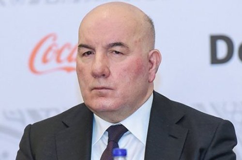 Elman Rüstəmov vəd verdi: “Neft ucuzlaşsa belə, dollar bahalaşmayacaq”