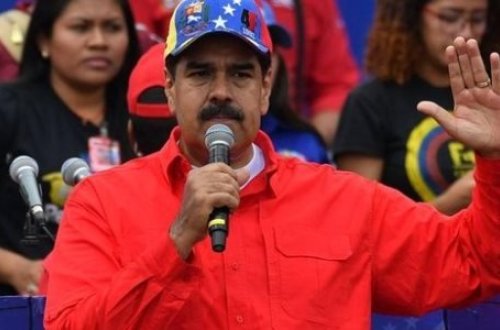 Maduro növbədənkənar seçkilərə razılaşdı