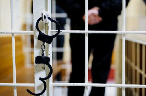 Rusiyada məşhur müğənnini qarət edən azərbaycanlı tutuldu