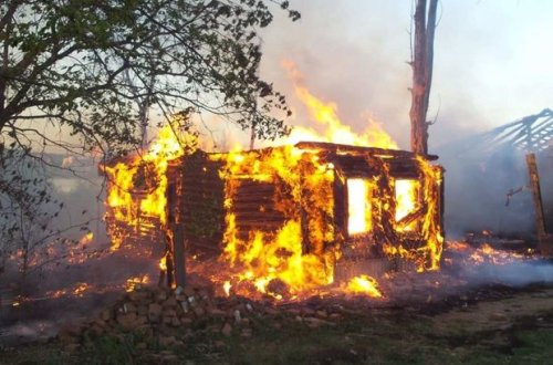 Astanada yanğın: azyaşlılar öldü