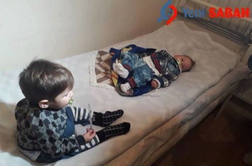 İki azyaşlı övladını atan ana: Gecə evdən çıxıb qaçdım