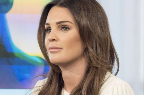 Sinəsindəki silikonlar gecə partladı, model qan içində oyandı - FOTO