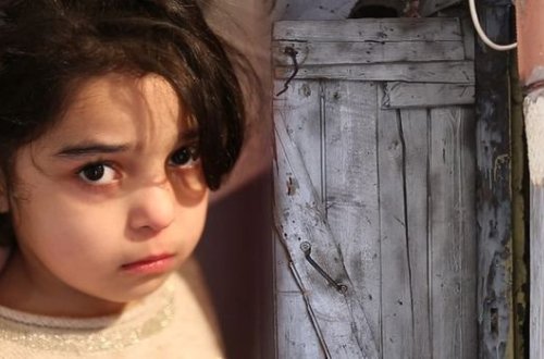 Bakıda ailə səkkiz ildir tualetdə yaşayır - VİDEO