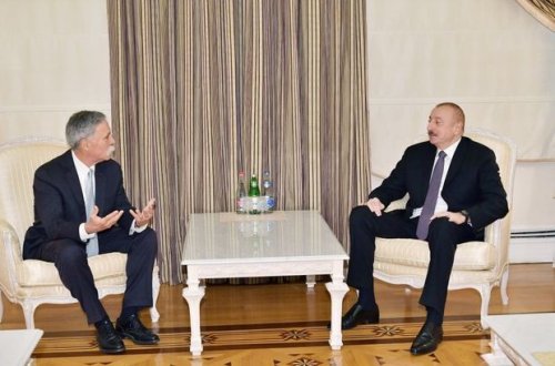 İlham Əliyev “Formula-1” Qrupunun baş icraçı direktorunu qəbul edib - YENİLƏNİB