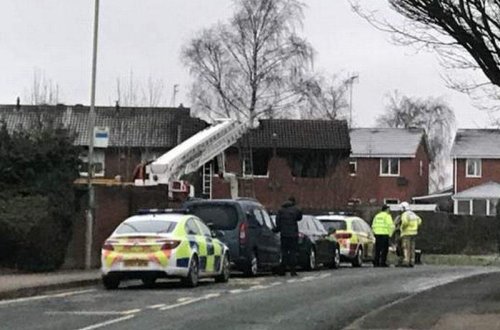 İçərisində 7 nəfər olan ev yandı, 4 uşaq öldü - FOTO