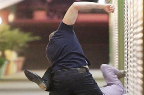 Hakim bacısının sevgilisini döyə-döyə öldürdü – Xırdalanda dəhşət