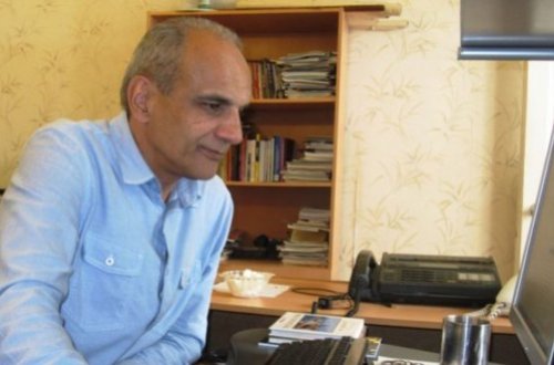 Азербайджанский журналист начал работать в Ереване