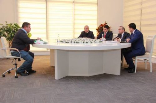 Azay Quliyev seçicilərini qəbul edib - FOTOLAR