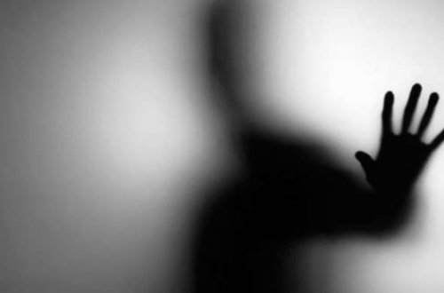 17 yaşlı şagirdə təcavüz iddiası - Sürücünü linç etmək istədilər