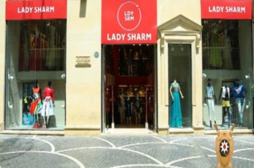 После спецоперации МВД цены на одежду в Баку резко упали