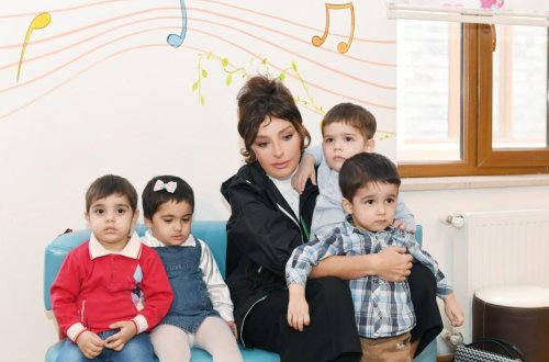 Первый вице-президент Мехрибан Алиева встретилась с воспитанниками детдома №1 в Баку (ФОТО)