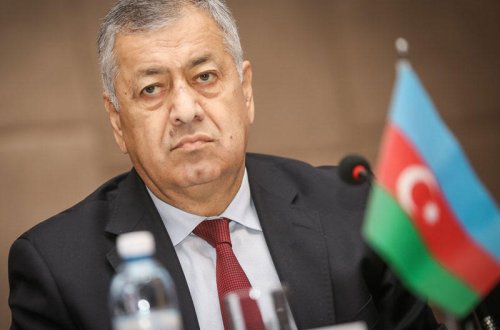 Deputat dollar kreditləri ilə bağlı prezidentə müraciət etdi