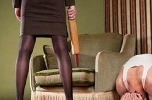 Sevgililər günündə arvadı tərəfindən döyülən kişi hər kəsi güldürdü - VİDEO