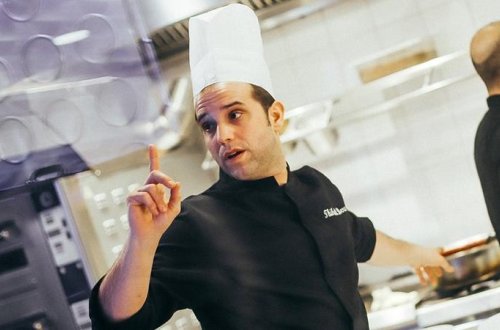 Bakıda restoranda çalışan fransız aşpaz SİRLƏRİ AÇDI: Qurbağa əti və ilbiz...