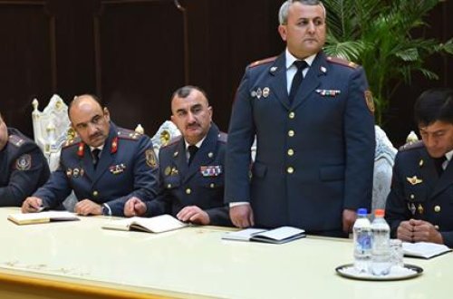 Таджикистанских милиционеров обязали ходить в библиотеки и сдавать тесты по прочитанному