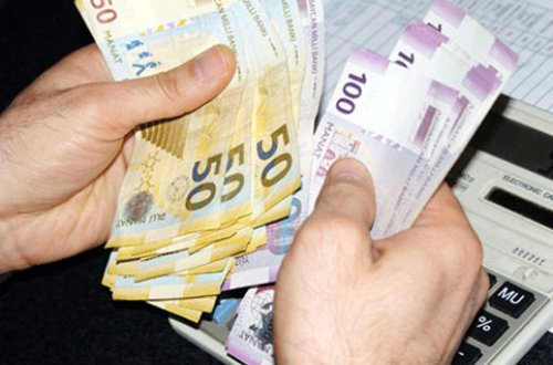 Azərbaycanda qadınların orta aylıq əməkhaqqı kişilərin maaşına yaxınlaşacaq