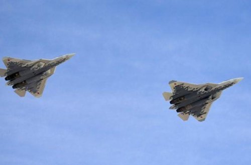 Dünya ŞOKDA: İki təyyarə havada toqquşdu - FOTO