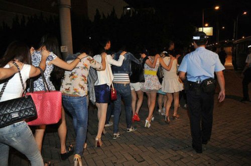 Bakıda məşhur fahişəxanaya basqın — 51 qadın saxlanıldı