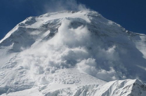 İstirahət mərkəzində QAR UÇQUNU: 12 nəfər...