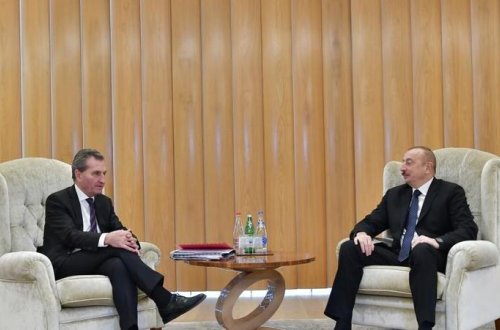 İlham Əliyev bir sıra görüşlər keçirib - YENİLƏNİB + FOTO